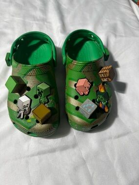 Crocs x Minecraft Collab Clogs 2023 – Kids Size 13 Gamer Gaming Casual